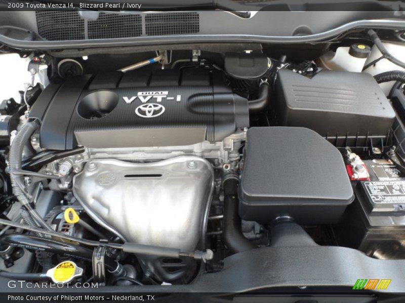 Blizzard Pearl / Ivory 2009 Toyota Venza I4
