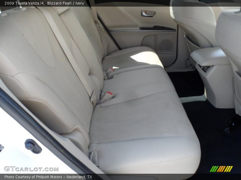 Blizzard Pearl / Ivory 2009 Toyota Venza I4