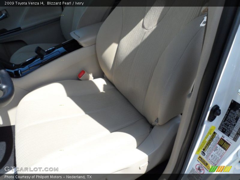 Blizzard Pearl / Ivory 2009 Toyota Venza I4