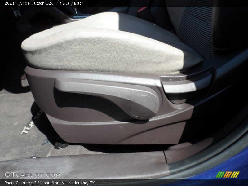 Iris Blue / Black 2011 Hyundai Tucson GLS
