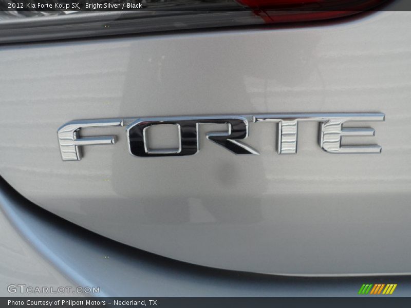 Bright Silver / Black 2012 Kia Forte Koup SX