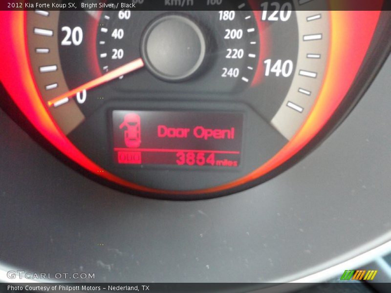 Bright Silver / Black 2012 Kia Forte Koup SX