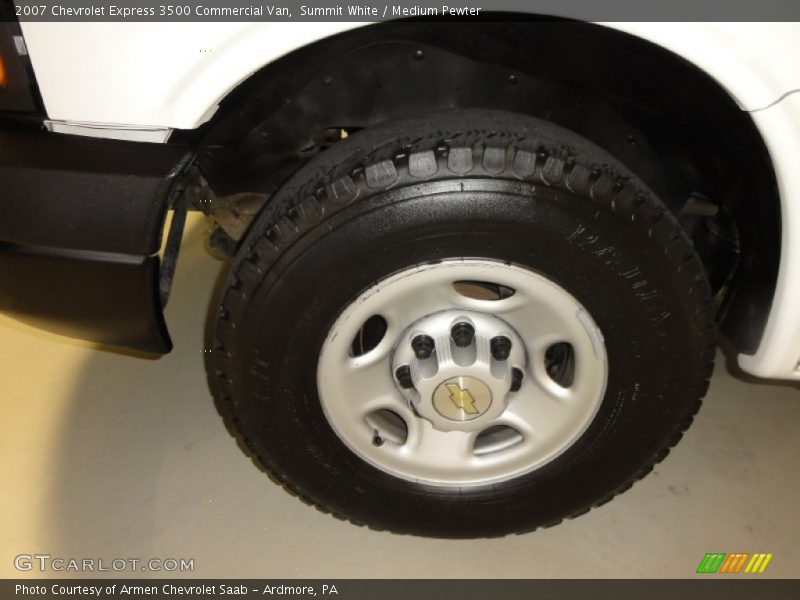  2007 Express 3500 Commercial Van Wheel