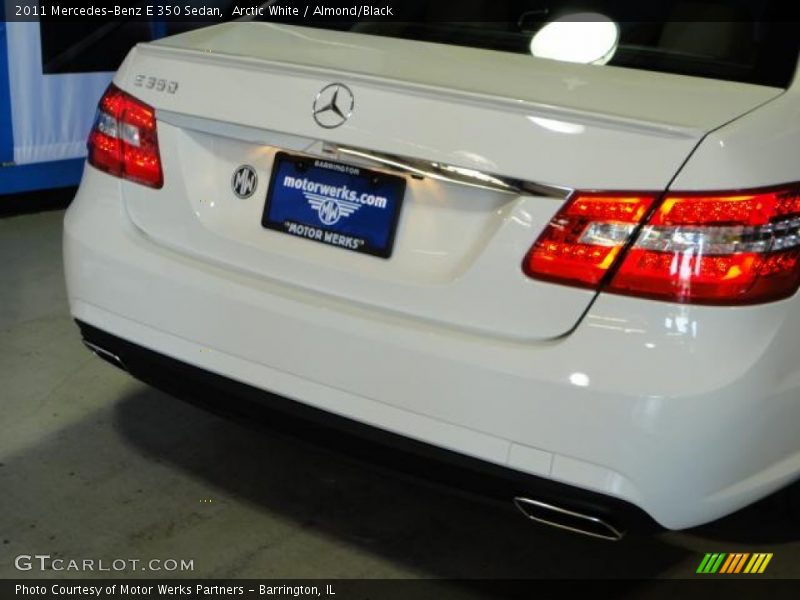 Arctic White / Almond/Black 2011 Mercedes-Benz E 350 Sedan