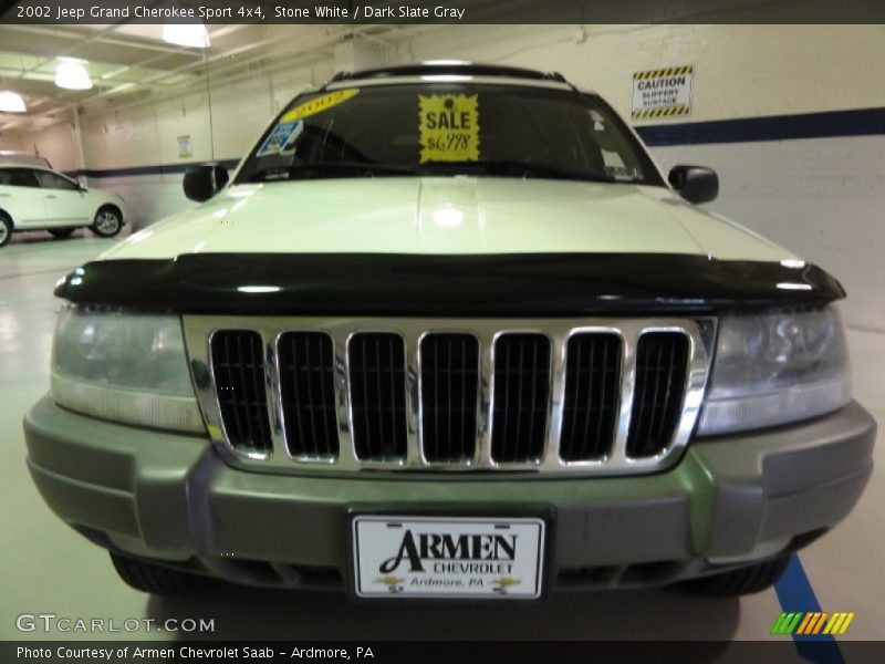 Stone White / Dark Slate Gray 2002 Jeep Grand Cherokee Sport 4x4