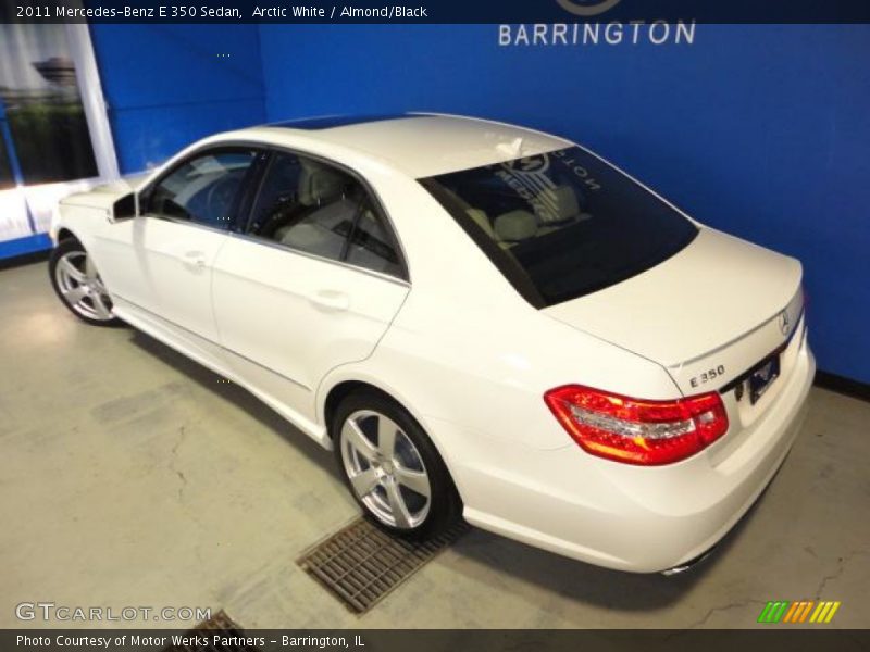 Arctic White / Almond/Black 2011 Mercedes-Benz E 350 Sedan