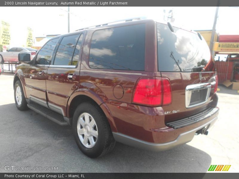 Autumn Red Metallic / Light Parchment 2003 Lincoln Navigator Luxury
