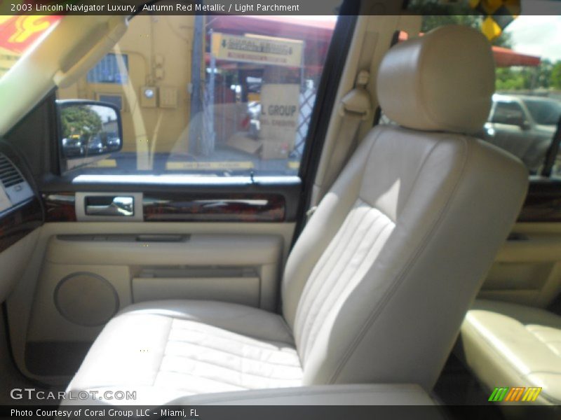 Autumn Red Metallic / Light Parchment 2003 Lincoln Navigator Luxury