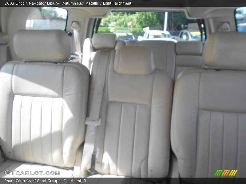 Autumn Red Metallic / Light Parchment 2003 Lincoln Navigator Luxury