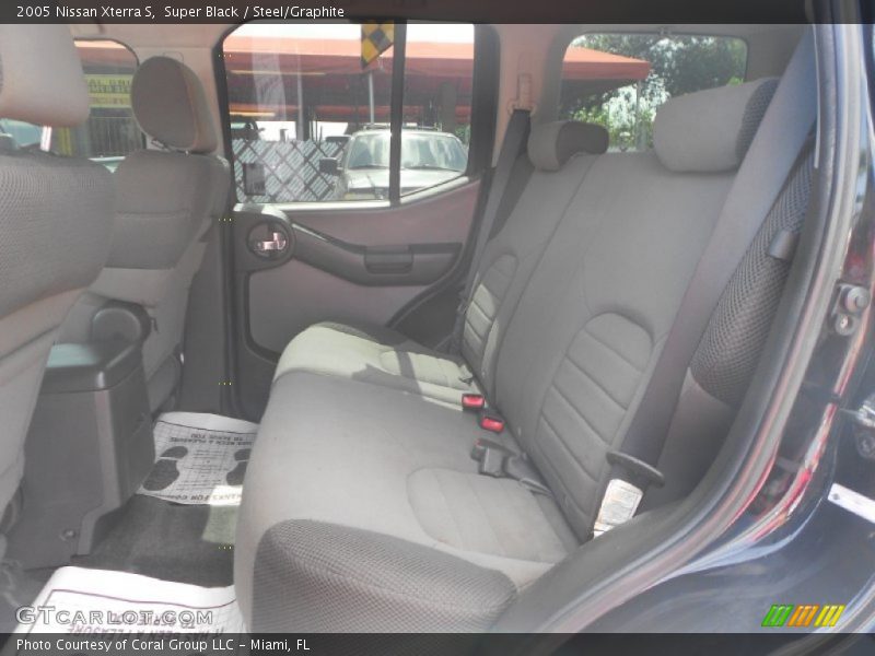 Super Black / Steel/Graphite 2005 Nissan Xterra S