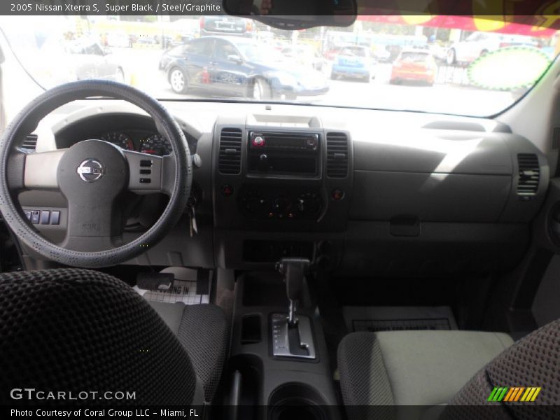 Super Black / Steel/Graphite 2005 Nissan Xterra S