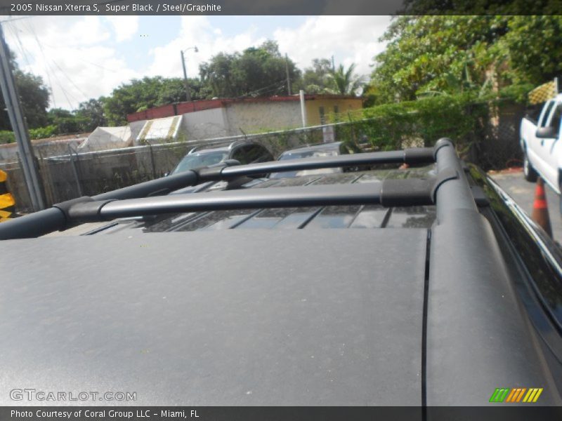 Super Black / Steel/Graphite 2005 Nissan Xterra S
