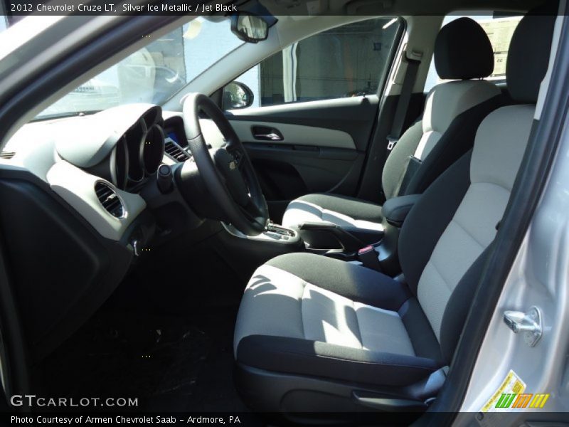 Silver Ice Metallic / Jet Black 2012 Chevrolet Cruze LT