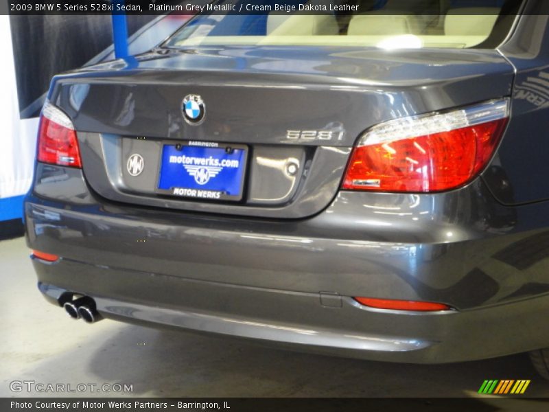 Platinum Grey Metallic / Cream Beige Dakota Leather 2009 BMW 5 Series 528xi Sedan