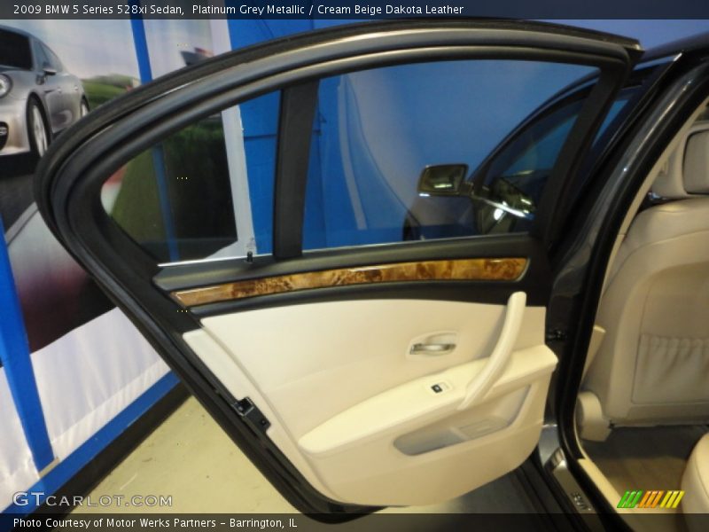 Platinum Grey Metallic / Cream Beige Dakota Leather 2009 BMW 5 Series 528xi Sedan