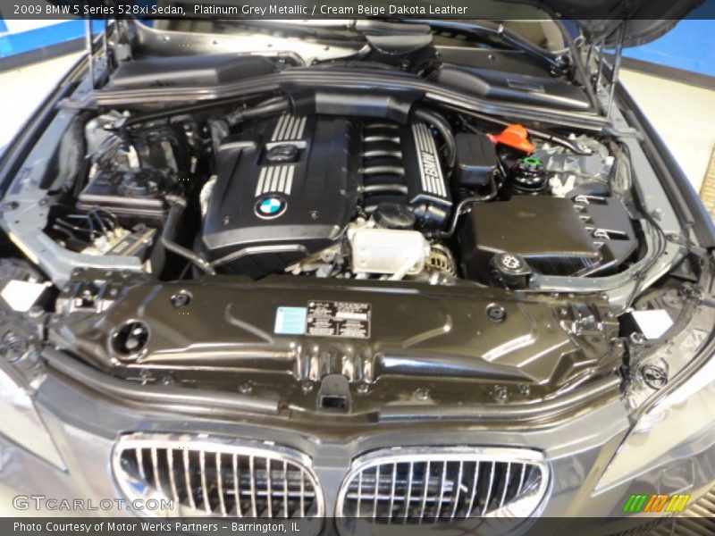Platinum Grey Metallic / Cream Beige Dakota Leather 2009 BMW 5 Series 528xi Sedan