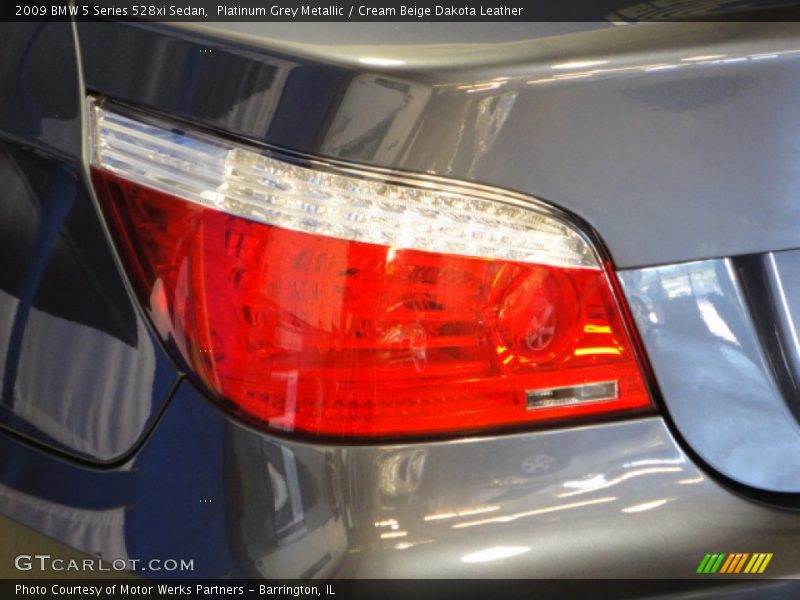 Platinum Grey Metallic / Cream Beige Dakota Leather 2009 BMW 5 Series 528xi Sedan