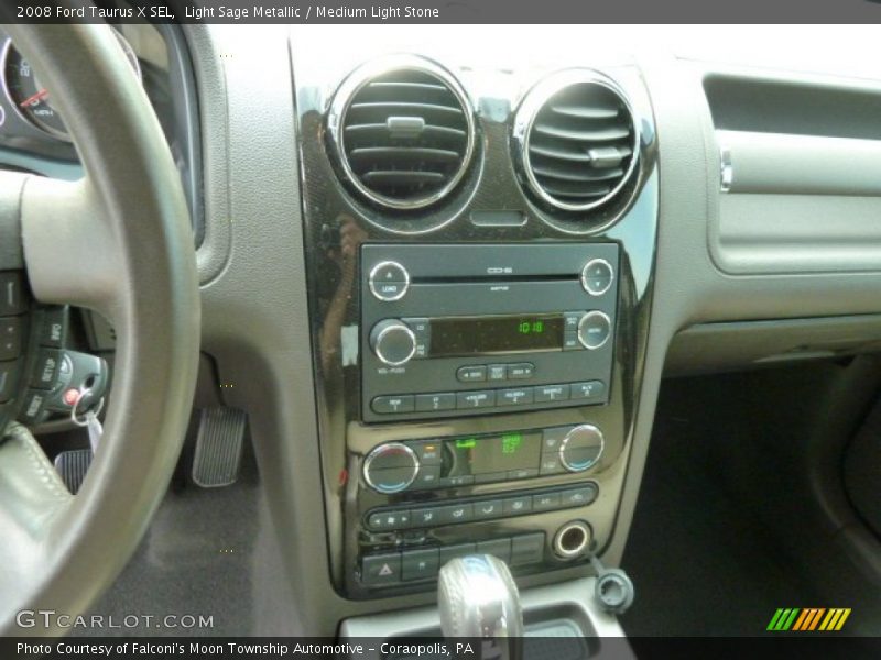 Controls of 2008 Taurus X SEL