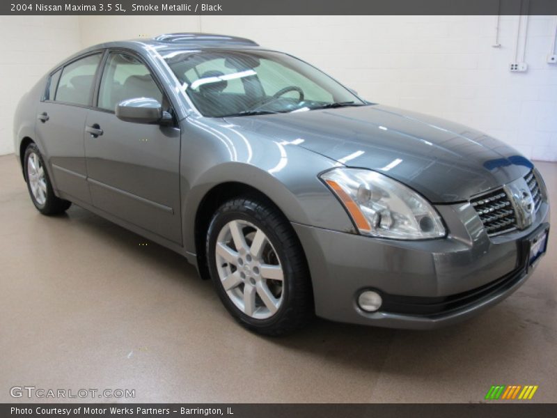 Front 3/4 View of 2004 Maxima 3.5 SL