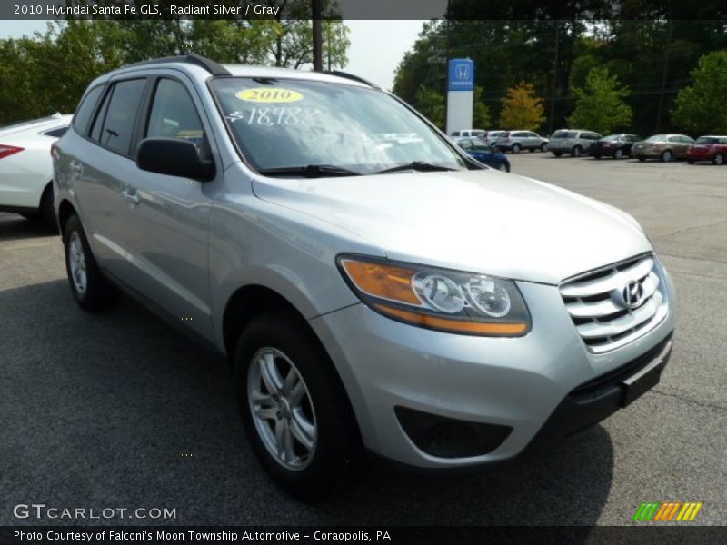 Radiant Silver / Gray 2010 Hyundai Santa Fe GLS
