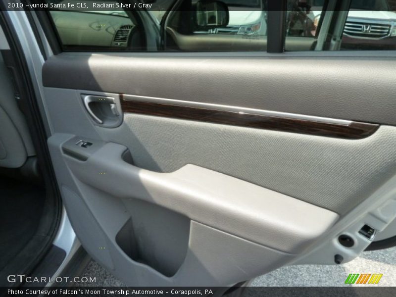 Radiant Silver / Gray 2010 Hyundai Santa Fe GLS