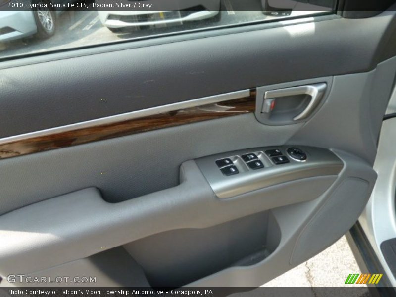 Radiant Silver / Gray 2010 Hyundai Santa Fe GLS