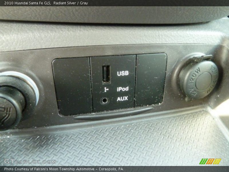Radiant Silver / Gray 2010 Hyundai Santa Fe GLS