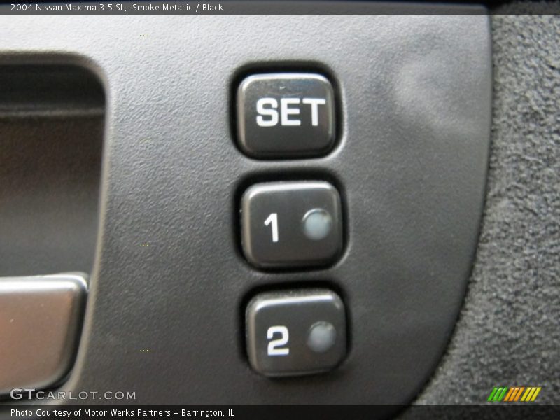Smoke Metallic / Black 2004 Nissan Maxima 3.5 SL