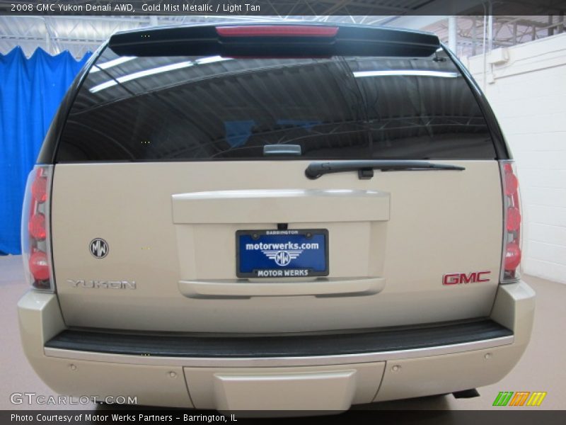 Gold Mist Metallic / Light Tan 2008 GMC Yukon Denali AWD