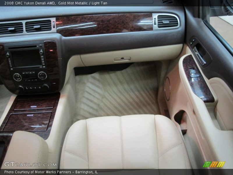 Gold Mist Metallic / Light Tan 2008 GMC Yukon Denali AWD