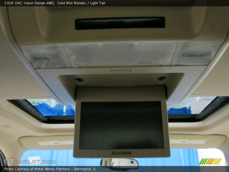 Gold Mist Metallic / Light Tan 2008 GMC Yukon Denali AWD