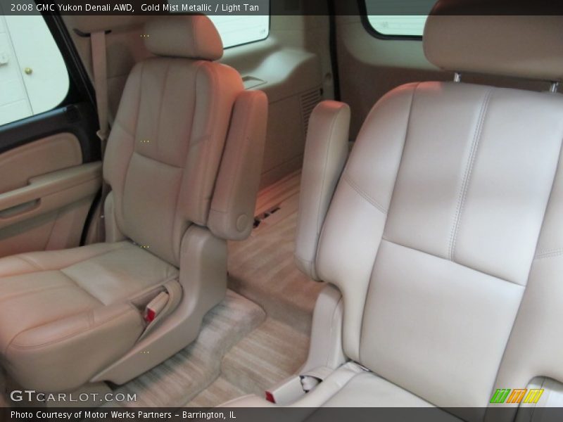 Gold Mist Metallic / Light Tan 2008 GMC Yukon Denali AWD