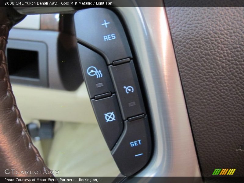 Gold Mist Metallic / Light Tan 2008 GMC Yukon Denali AWD