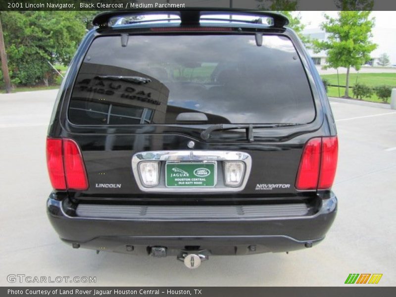 Black Clearcoat / Medium Parchment 2001 Lincoln Navigator