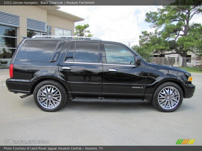 Black Clearcoat / Medium Parchment 2001 Lincoln Navigator