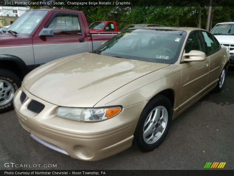 Front 3/4 View of 2001 Grand Prix GT Sedan
