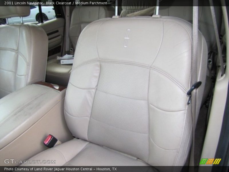 Black Clearcoat / Medium Parchment 2001 Lincoln Navigator