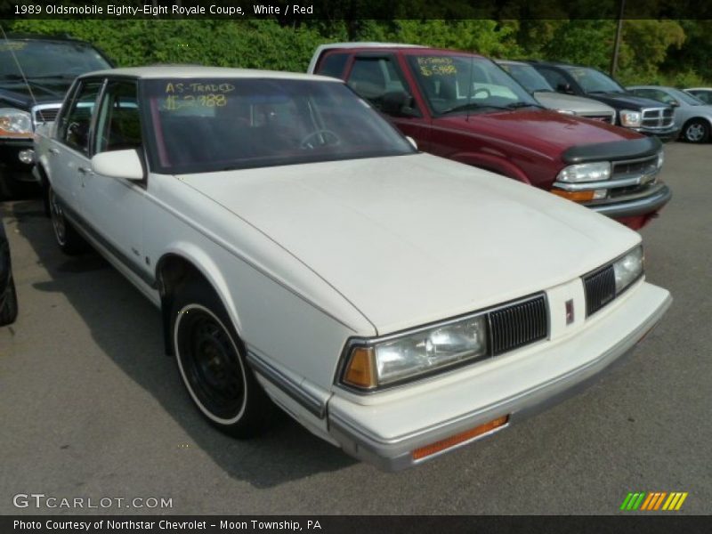 White / Red 1989 Oldsmobile Eighty-Eight Royale Coupe