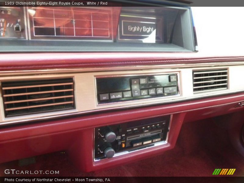 Dashboard of 1989 Eighty-Eight Royale Coupe