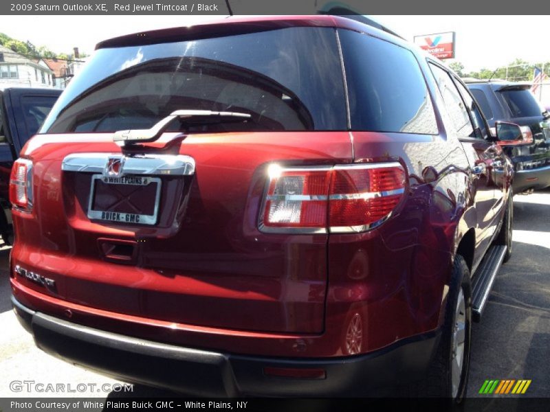Red Jewel Tintcoat / Black 2009 Saturn Outlook XE
