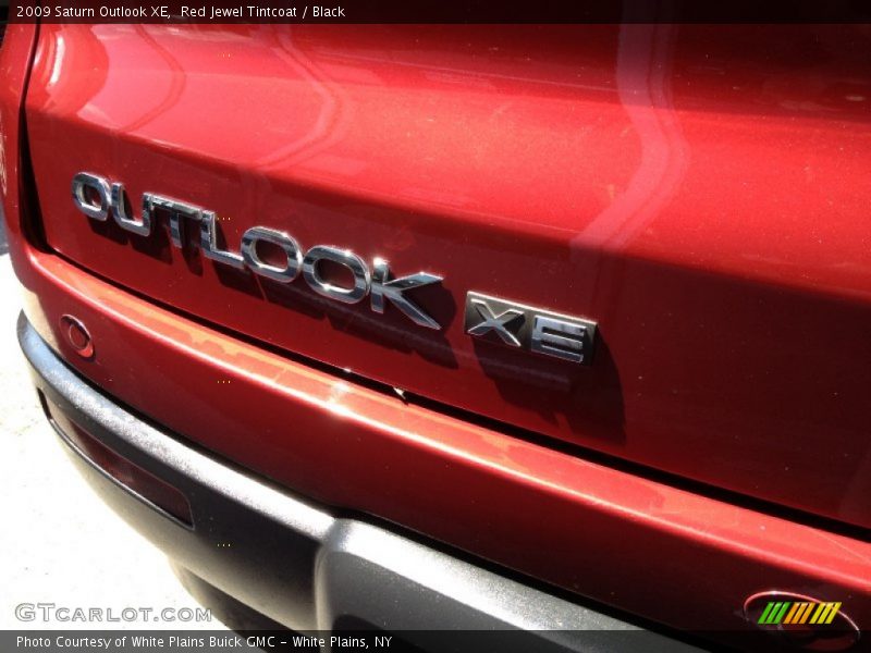 Red Jewel Tintcoat / Black 2009 Saturn Outlook XE