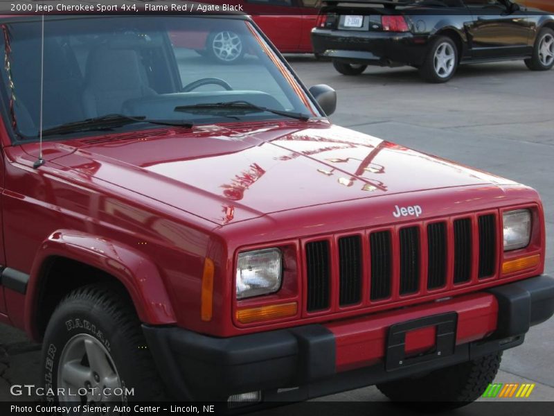 Flame Red / Agate Black 2000 Jeep Cherokee Sport 4x4