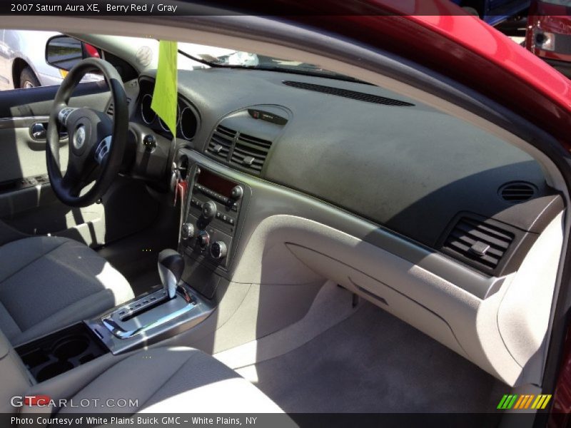 Berry Red / Gray 2007 Saturn Aura XE