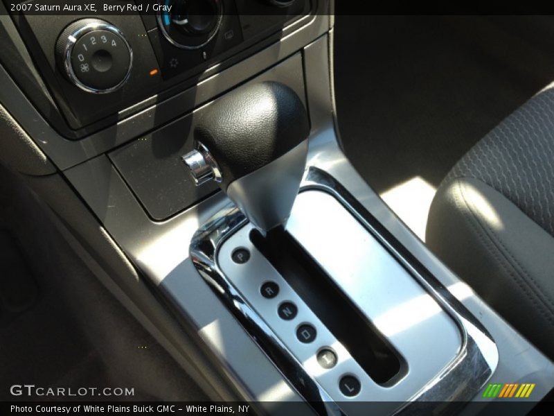 Berry Red / Gray 2007 Saturn Aura XE