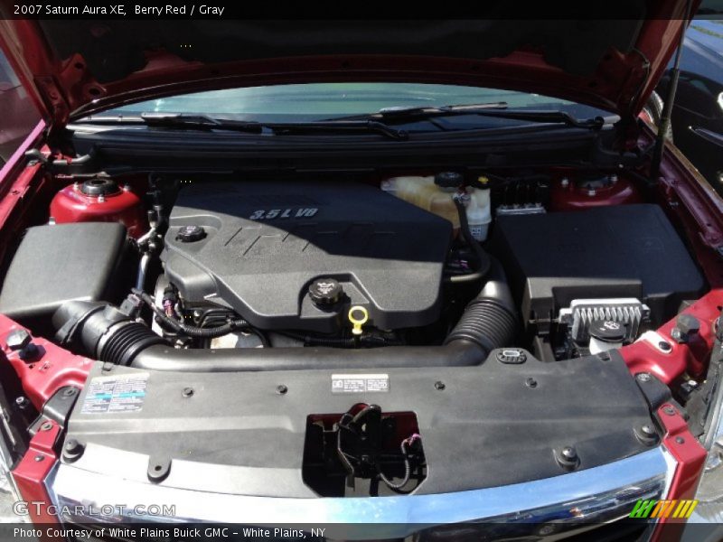Berry Red / Gray 2007 Saturn Aura XE