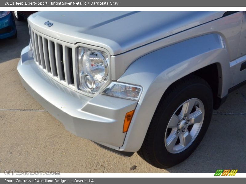 Bright Silver Metallic / Dark Slate Gray 2011 Jeep Liberty Sport