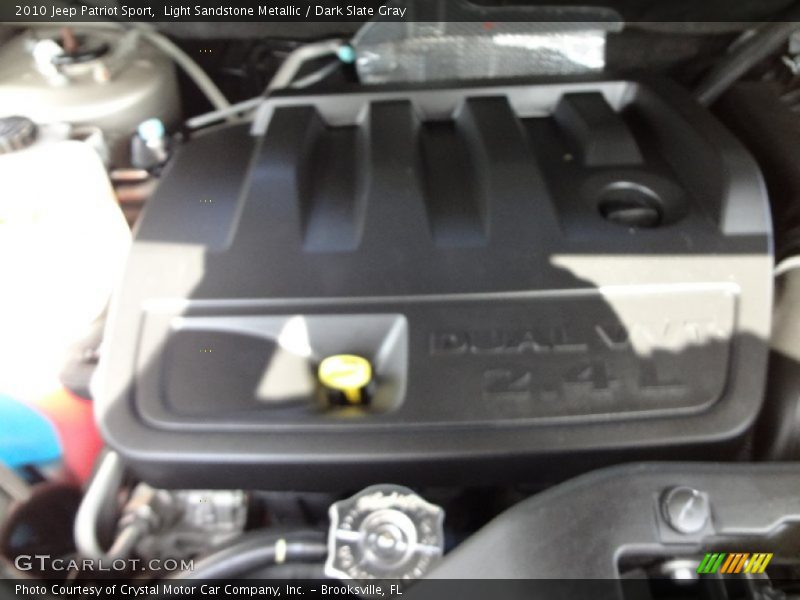 Light Sandstone Metallic / Dark Slate Gray 2010 Jeep Patriot Sport