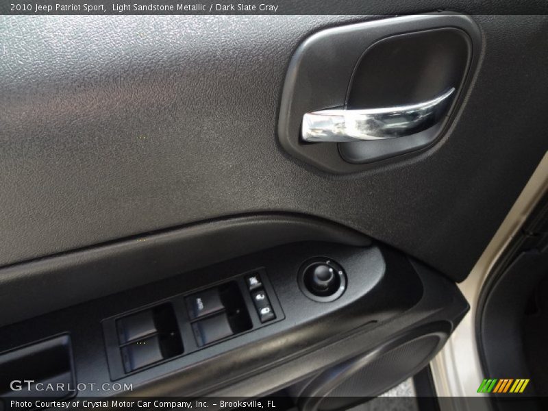 Light Sandstone Metallic / Dark Slate Gray 2010 Jeep Patriot Sport