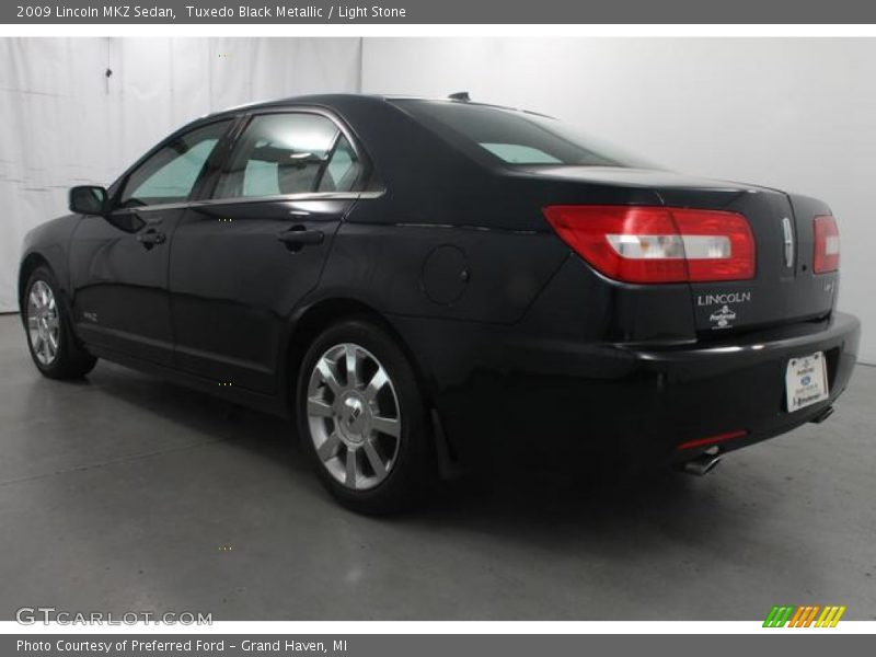 Tuxedo Black Metallic / Light Stone 2009 Lincoln MKZ Sedan