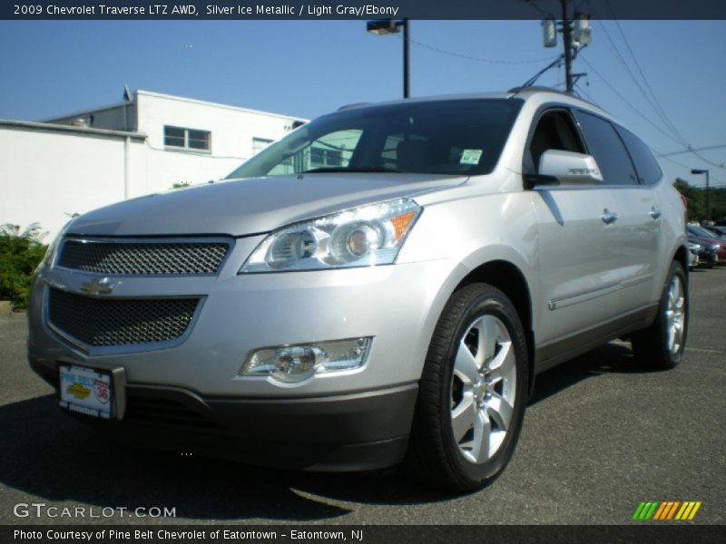 Silver Ice Metallic / Light Gray/Ebony 2009 Chevrolet Traverse LTZ AWD